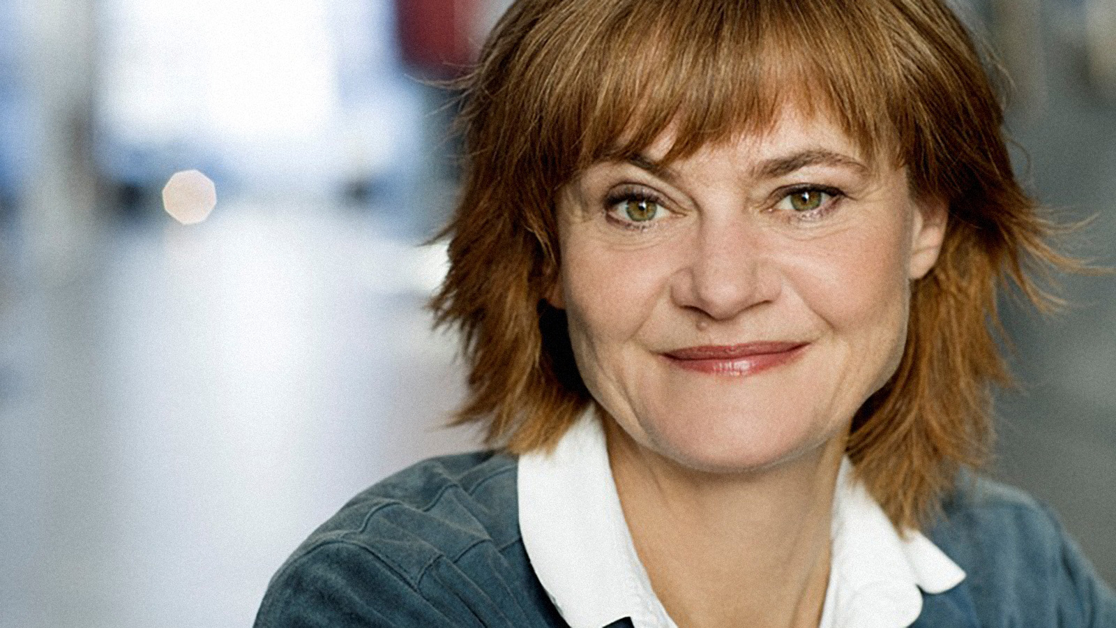 Solen må aldrig skinne, og Sofie må aldrig smile: Interview med Piv Bernth