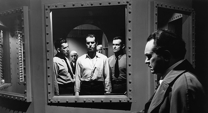 Kompromisløst sortsyn? Henrettelsen, der forsvandt fra Double Indemnity