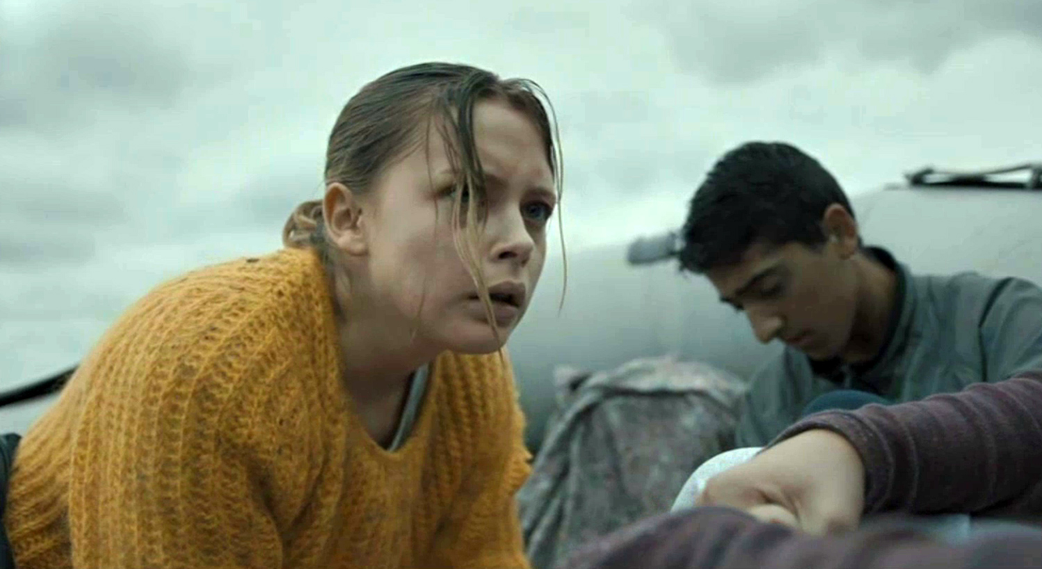 Pigen i den gule sweater: Om en beklædningsgenstands narrative formål i Utøya 22. juli