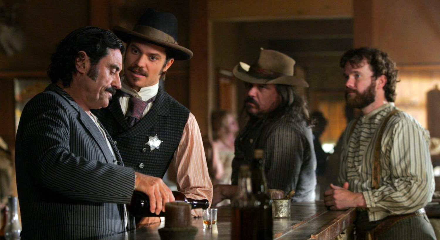 ”Welcome to fucking Deadwood”: Fortælling, sprog og krop i verdens vildeste western