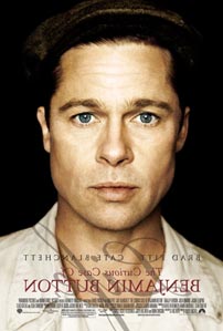 Fig.1: Filmplakaten til The Curious Case of Benjamin Button spiller på inversionen af titelfigurens aldringsproces i kraft af den spejlvendte titel.