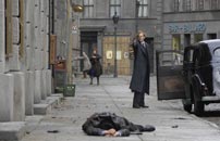 Fig.1: Filmens mange likvideringer er ikke just præget af diskretion.
