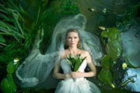Fig. 1: Kirsten Dunst i Melancholia (2011). Foto: Christian Geisnæs.