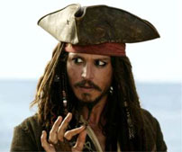 Fig. 2. Det sikre og det ufarlige findes ofte i det velkendte – store stjerner, traditionelle genreskabeloner og endeløse sequels. Billede fra Pirates of the Caribbean: On Stranger Tides (2011, Rob Marshall) med Johnny Depp i den altoverskyggende stjernerolle.