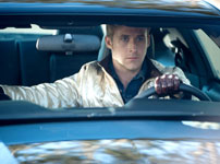 Fig. 2: Ryan Gosling bag rettet iført de obligatoriske læderhandsker.