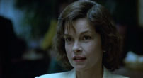 Fig. 3. Geneviève Bujold som Claire Niveau.