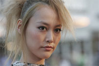 Chieko (Rinko Kikuchi) i Babel (2006).
