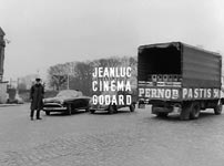 Fig. 4. ”I don’t make films, I make cinema”, hævder Godard, hvorfor han netop fremhæver det i filmens fortekster.
