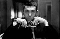 Fig. 5: Stanley Kubrick begyndte sin karriere som fotograf for Look Magazine. Selvportrættet her er taget i slutningen af 1940’erne, hvor han arbejdede for magasinet.