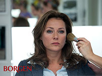 Fig. 7: Efter tre sæsoner er det nu Borgens tur til at lukke og slukke og seerne må sige farvel til statsminister Birgitte Nyborg i Sidse Babett Knudsens skikkelse. Foto: DR.
