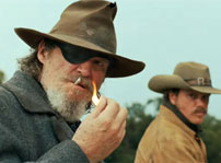 Fig. 10: En blanding af western og buddy movie? Cogburn og LaBoeuf udvikler et for True Grit centralt og særdeles komisk had-kærlighed-forhold.