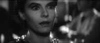 Fig. 11. Et close up af kvinden, som indgår i montagen. Læs også Ove Christensens anmeldelse af Resnais' film Muriel ou le temps d’un retour, hvor han definerer brugen af forskellige fragmenterede montager.