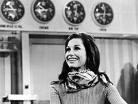 Fig. 12: 30 Rock har nok hentet  inspiration i The Mary Tyler Moore Show,  da de begge er ugifte, mørkhårede karrierekvinder, som bor i en storby og  arbejder i tv-branchen.
