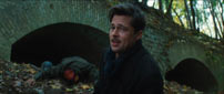 Fig. 12: Brad Pitt som Lt. Aldo Raine med en skalperet nazist i baggrunden.