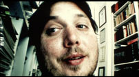 Fig. 13. Offscreen (2006). Nicolas Bro fortæller om sin karriere og sit ægteskab. Fuldstændig som var det i virkeligheden.