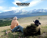 Fig. 2 og 3: I den utraditionelle western Brokeback Mountain forelsker hovedpersonerne Jack og Ennis sig i hinanden – en udfordring for såvel deres egne som omgivelsernes normer.