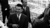 Fig.2: Nicolae Ceausescu til et officielt selskab i en af filmens tidlige scener.