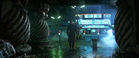 Fig. 6-7: To  dystopiske skræmmebilleder, som illustreres i den fremmedartede mise-en-scène: Gattaca (1997) og Blade  Runner (1982).