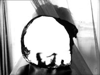 Fig. 3: Fra nybrud til nybølge. Persona (1967) var utvivlsomt nyskabende – ikke mindst i kraft af dens selvrefleksive, metafilmiske stil – og instruktøren, Ingmar Bergman, var blandt Cahiers-kredsens foretrukne. Men Bergman tilhører næppe den samme ”nybølge” som Bo Widerberg.