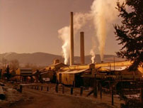 Fig. 6. Statiske indstillinger og stoflighed i indledningsmontagen til Twin Peaks (ABC, 1990-1991).