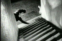 Maya Derens eksperimentalklassiker Meshes of the Afternoon (1943) er stadig øjenåbneren i dvd-samlingen American Short Films.