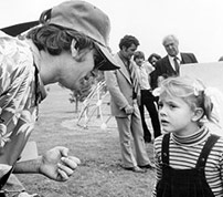 Fig. 8: Instruktøren  Spielberg er selv en slags Peter Pan – et voksent legebarn, der gerne arbejder  med børneskuespillere.