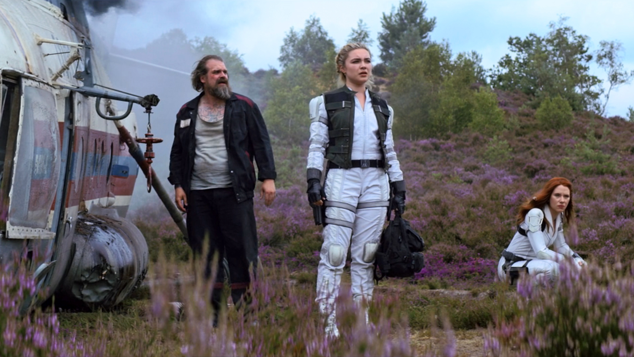 The voice of an angel – or a devil: How linguistic information helps the audience decode a character